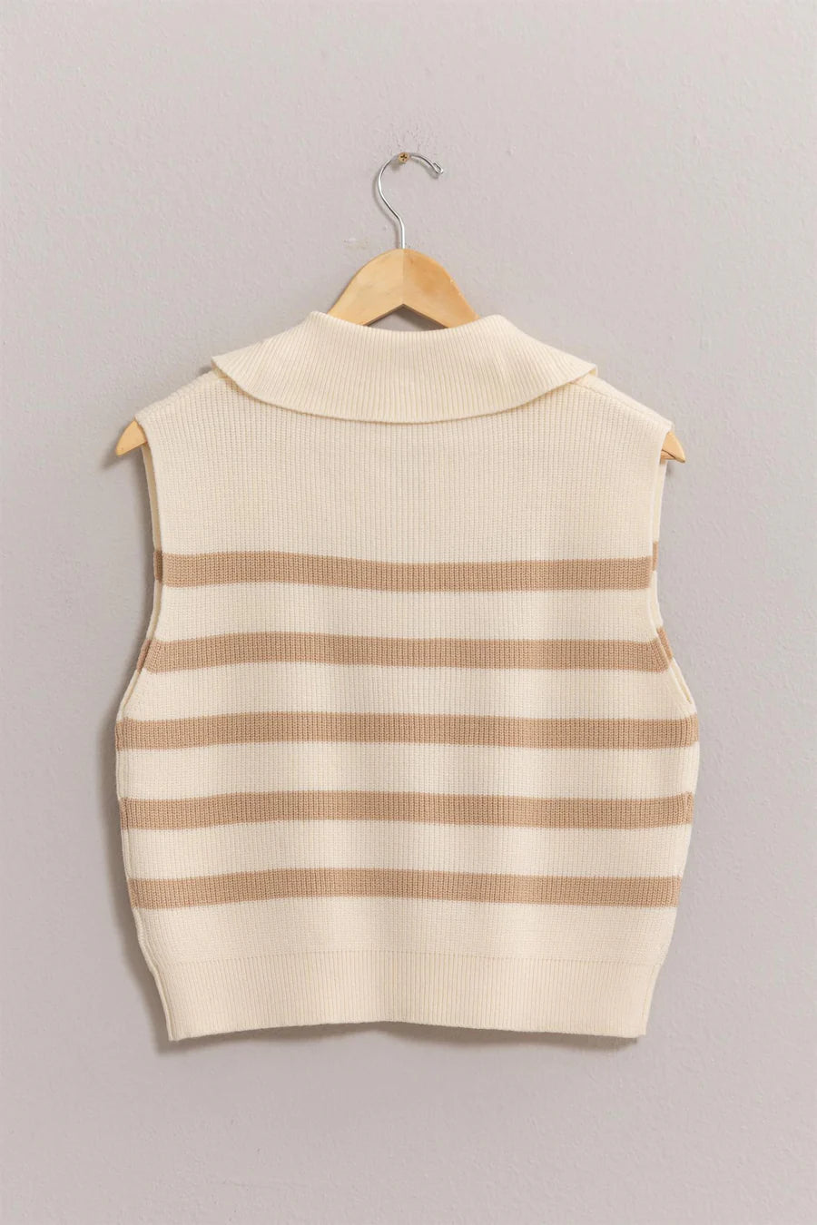 TAUPE/CREME SWEATER VEST