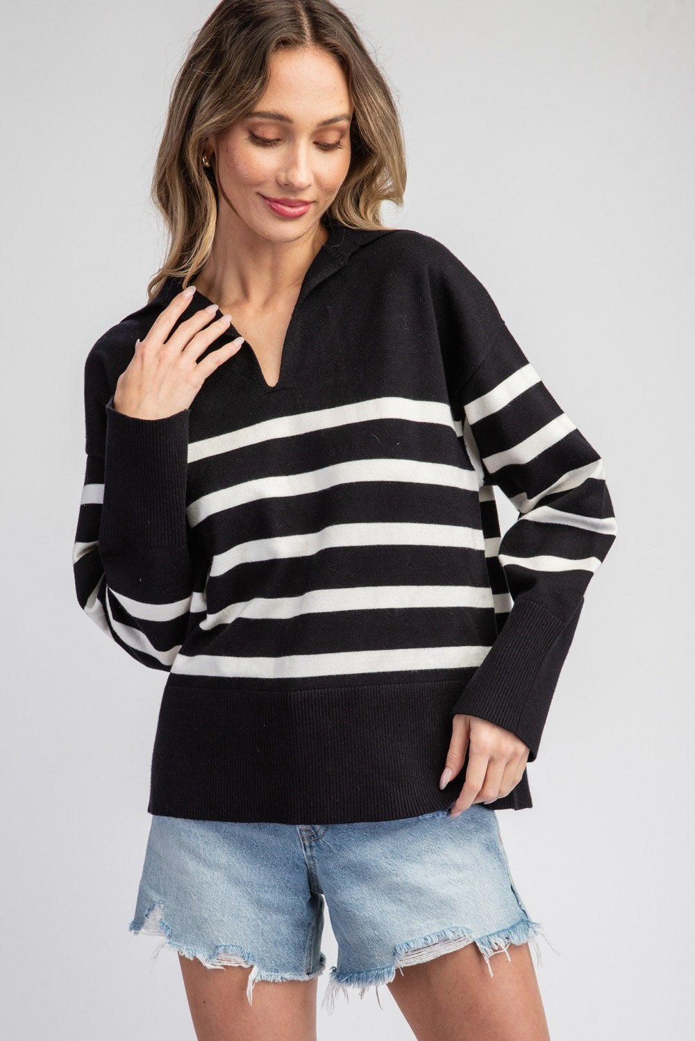 Black Stripe Long Sleeve Sweaterg