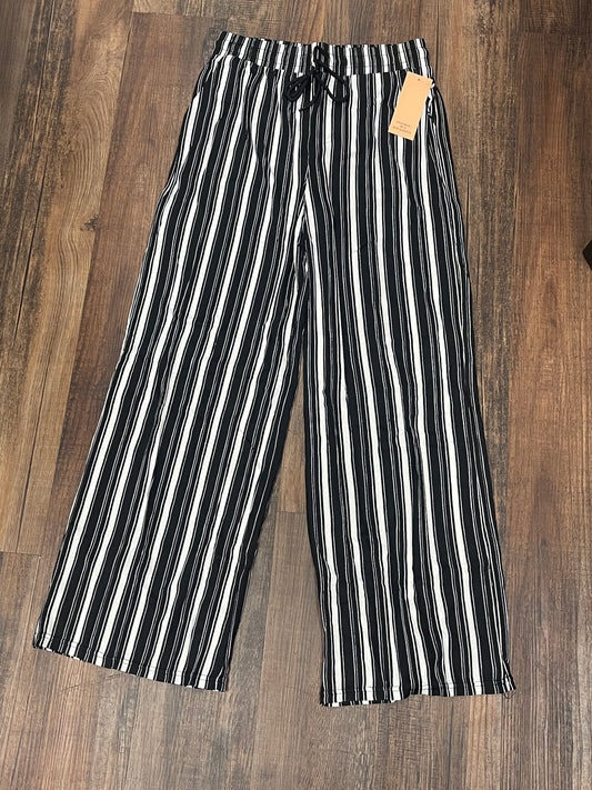 Black | White Stripe Flowwy Pants