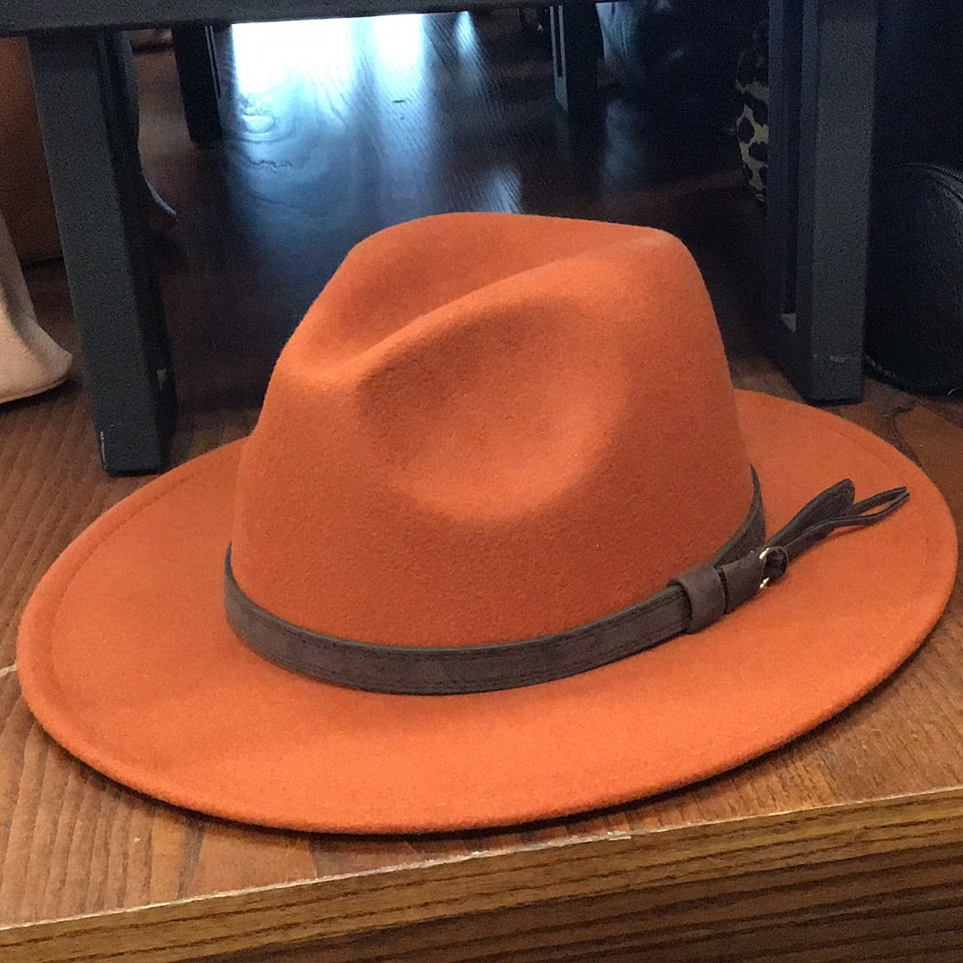 Rust Hat W/ Brown Band