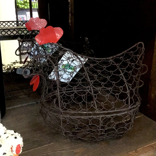 Metal Wire Sitting Hen Basket