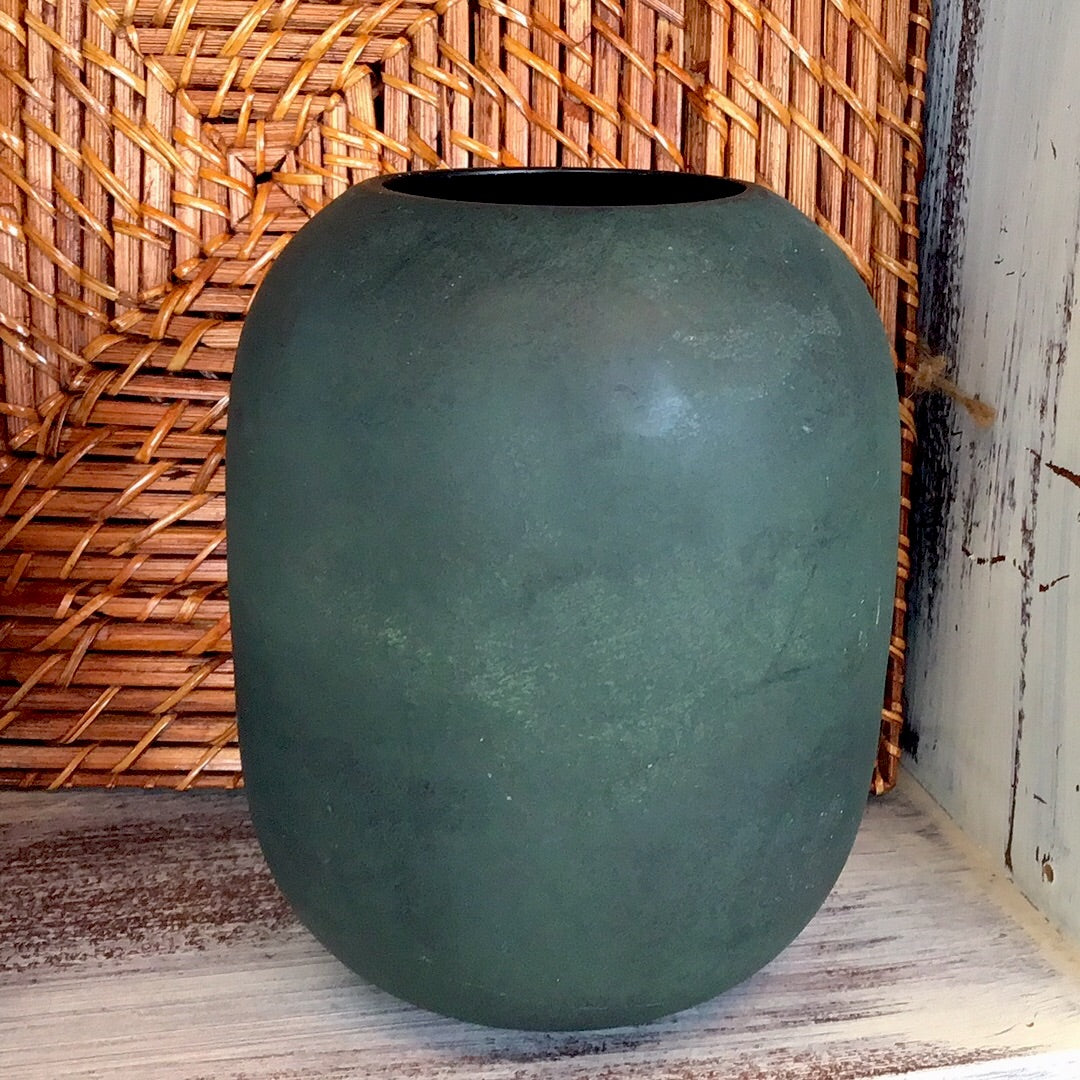 Rounded Turquoise Vase Decor