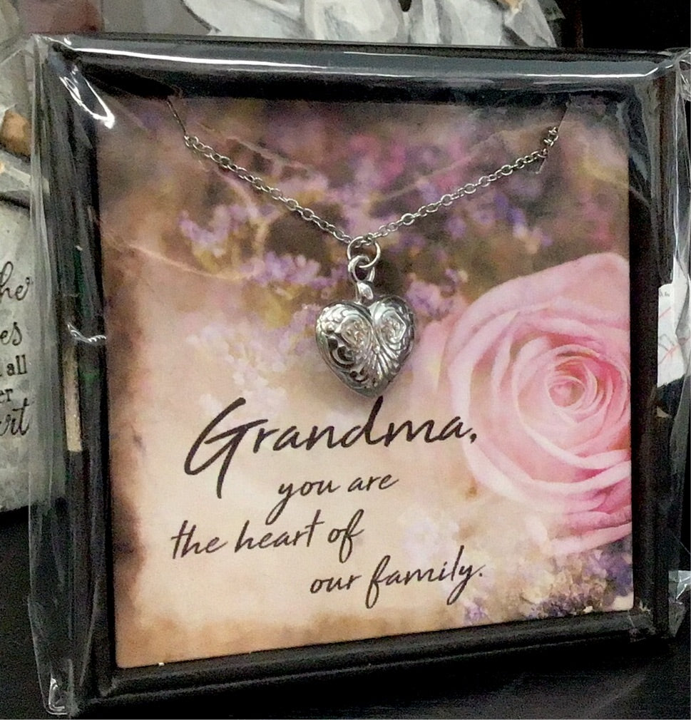 Grandma Necklace/Gift Box