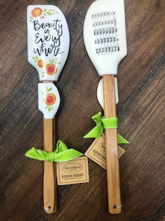 Beauty Is Everywhere Silicone Spatula