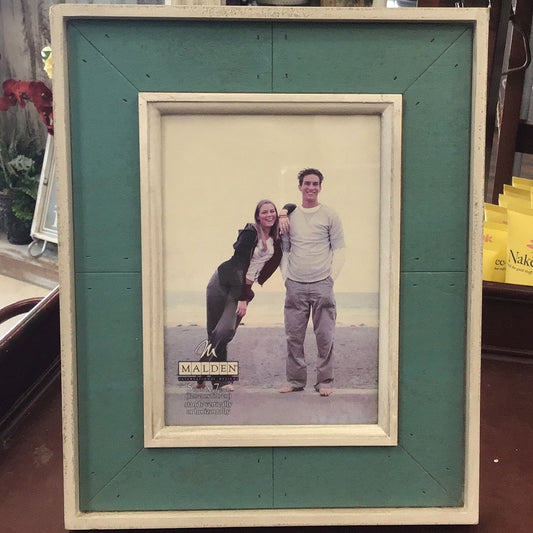 5x7 Teal/White Frame